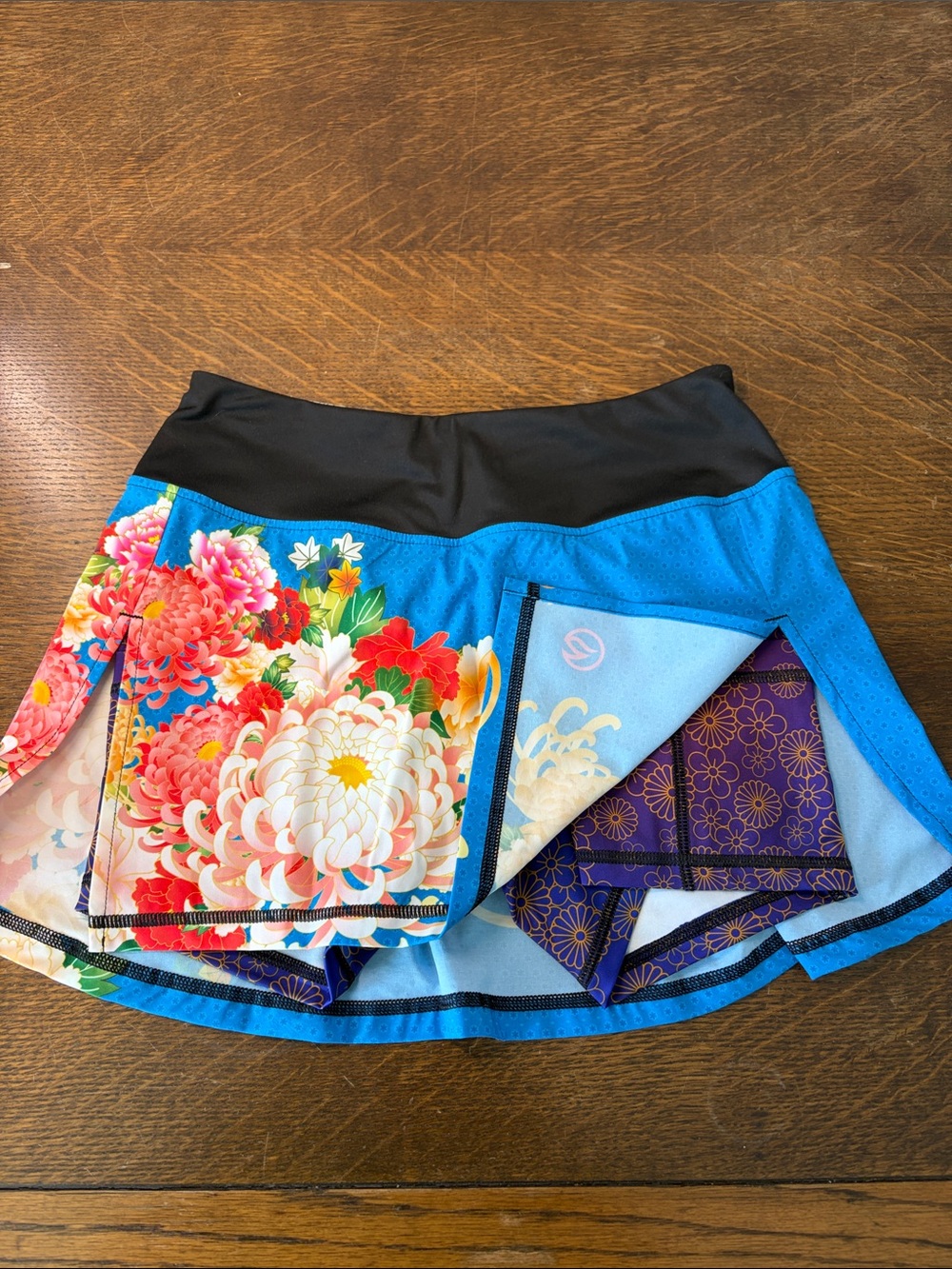 INKnBURN Size 4 Kimono Run Skirt